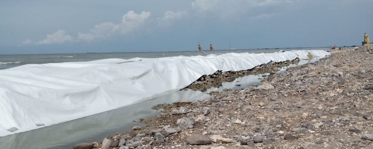 GEOTEXTILE NON WOVEN CONTINUOUS FILAMENT (LS) POLYESTER